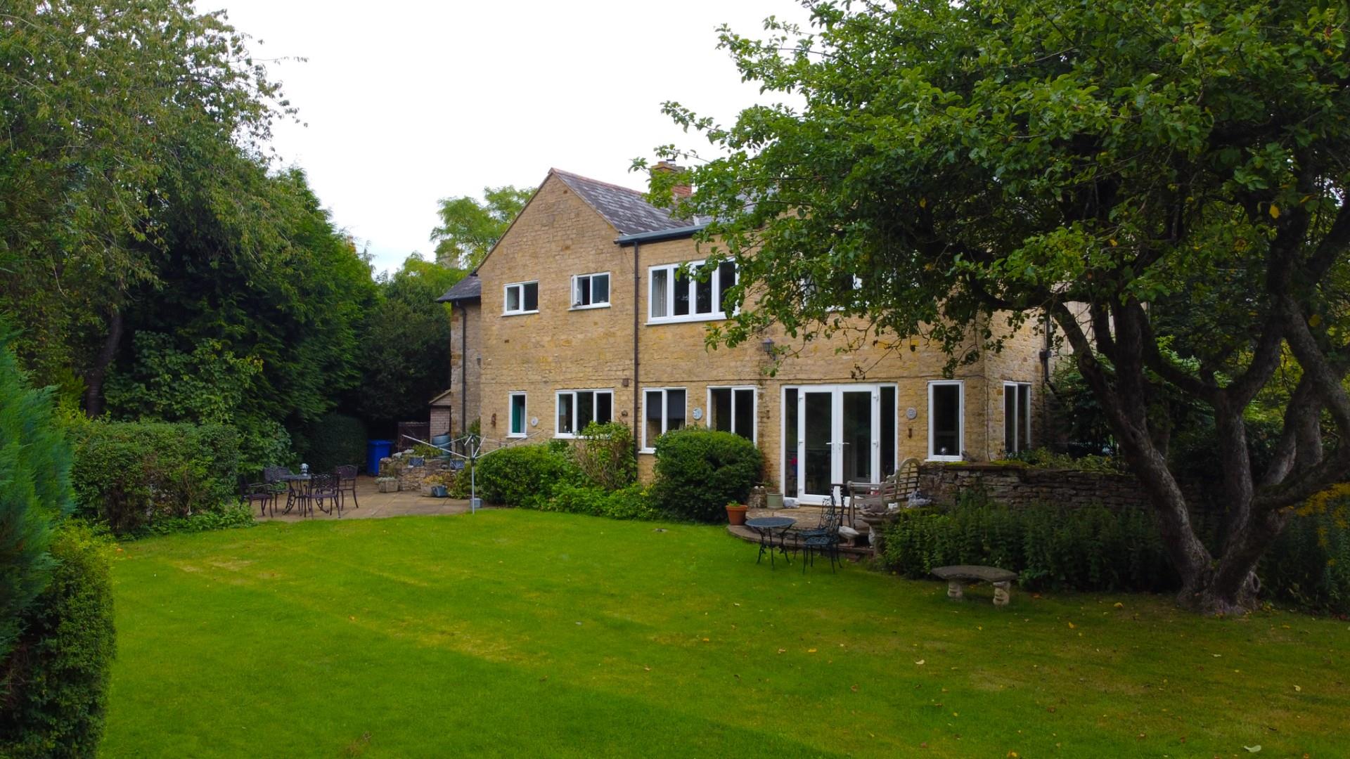 Main Road, Hackleton O'Riordan Bond